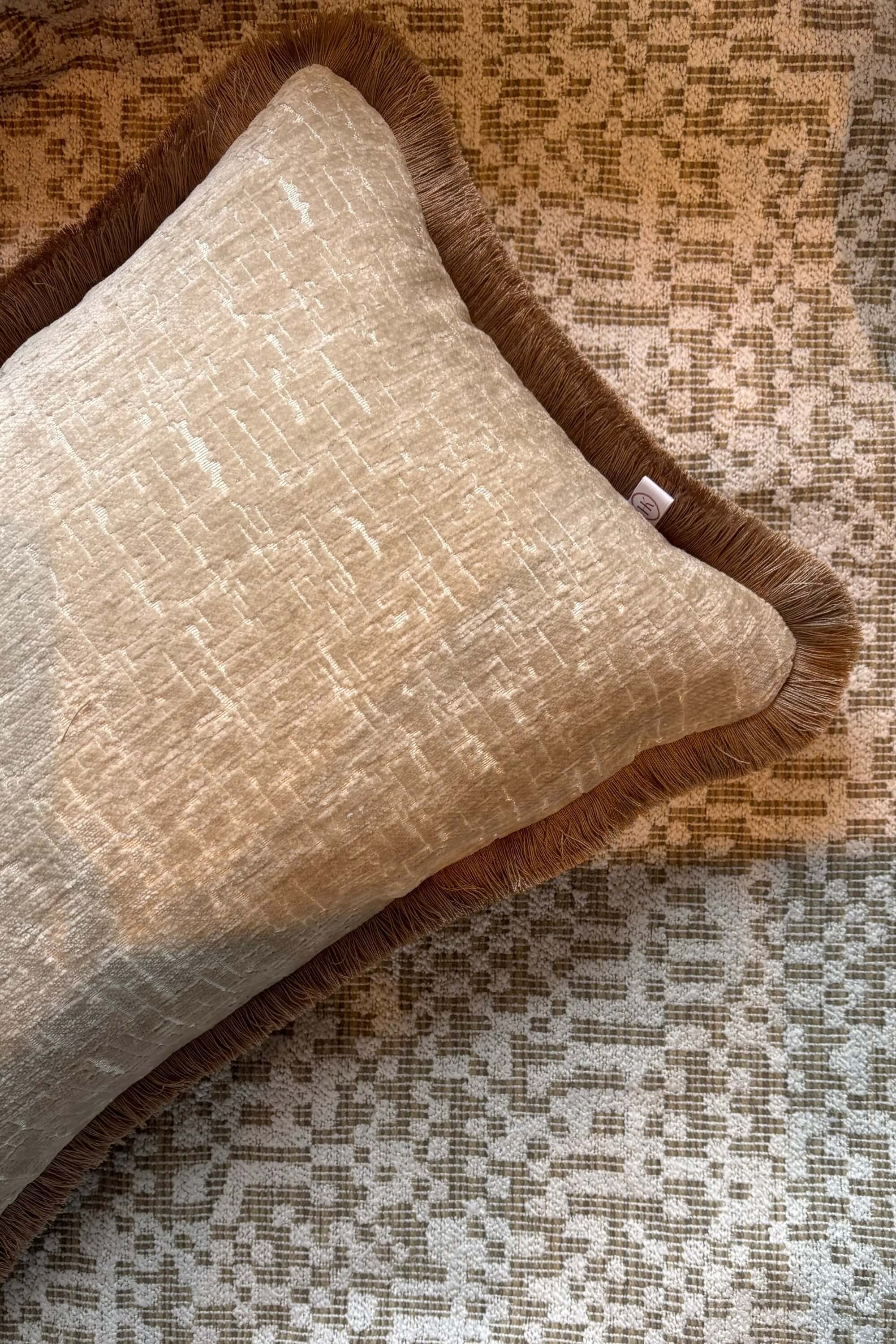 Cracked Beige | Franjes